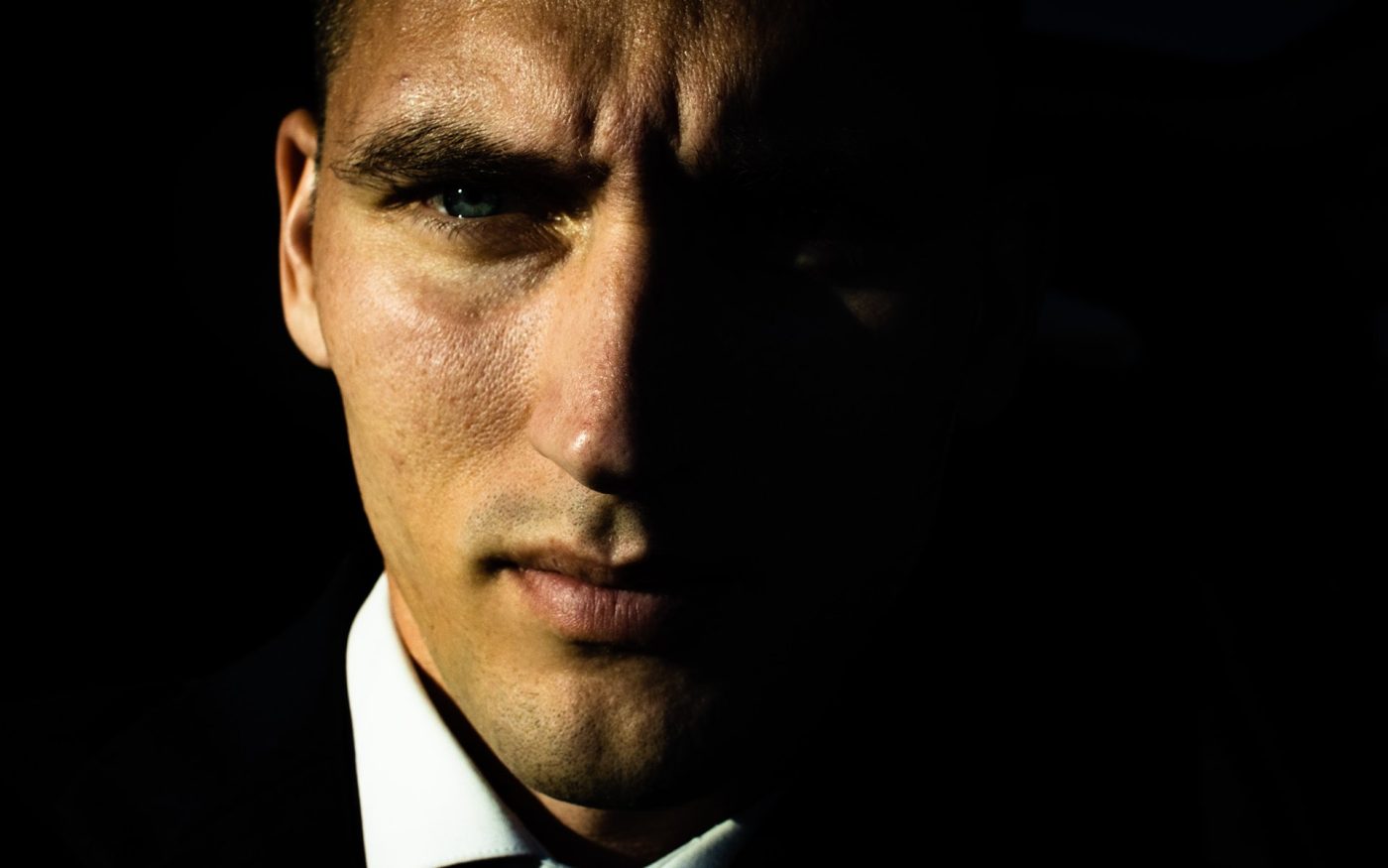 donkere kringen onder ogen