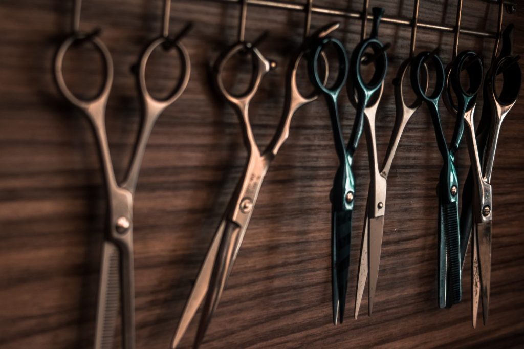 Knippen van eigen haar