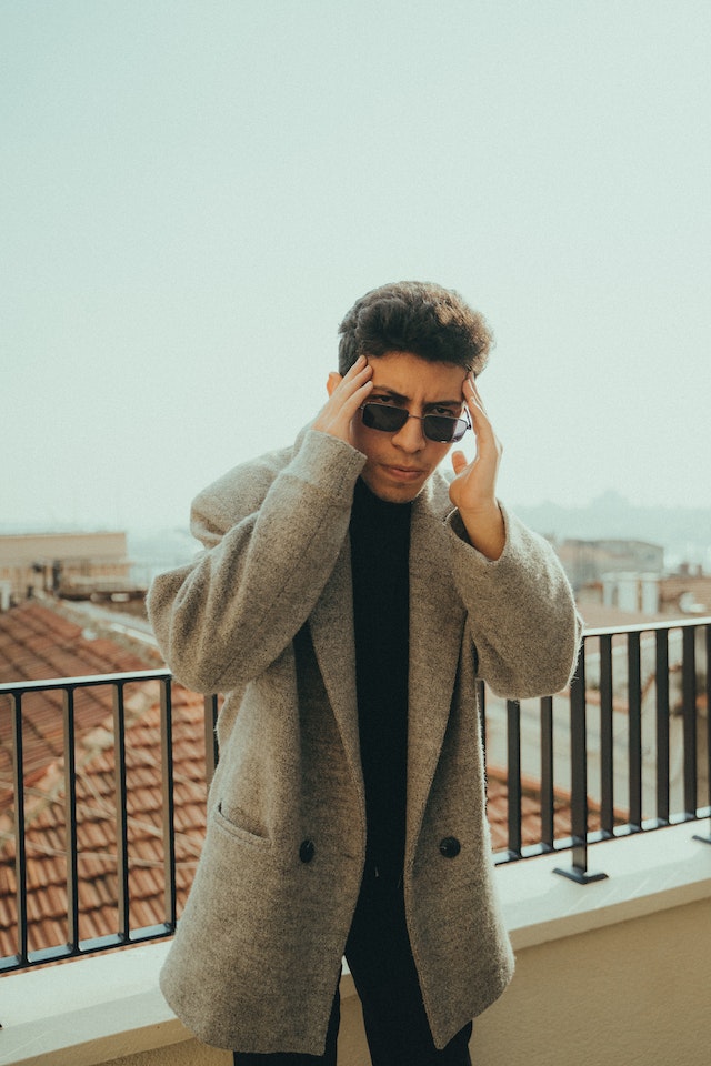 Fringe look, kroeshaar